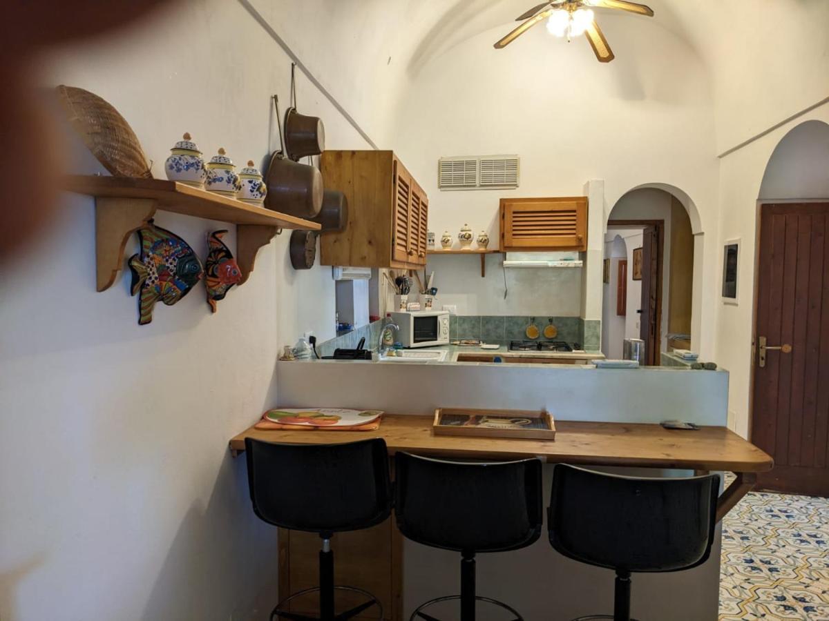 Dammuso I Pini Di Kaddiuggia Villa Campobello Luaran gambar